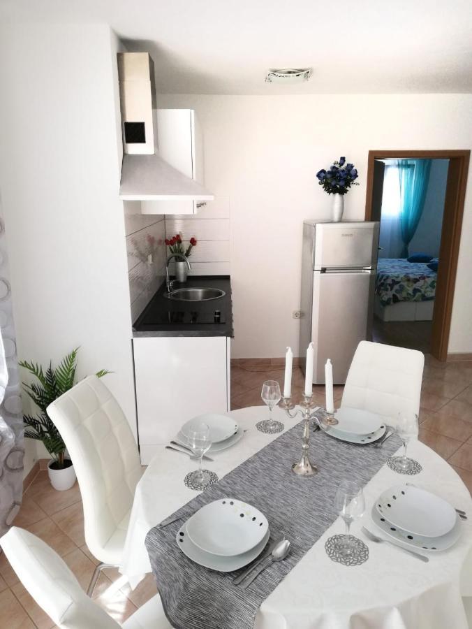 Apartment Toni With Private Parking Zadar Buitenkant foto