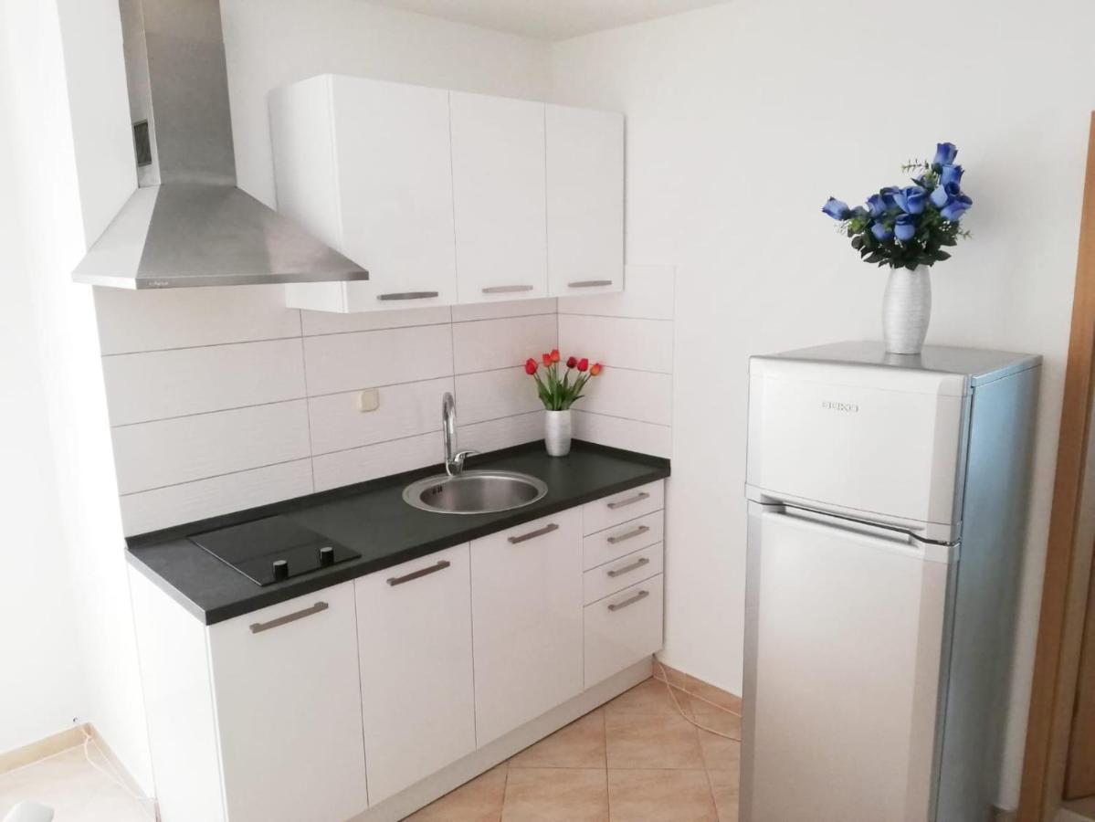Apartment Toni With Private Parking Zadar Buitenkant foto