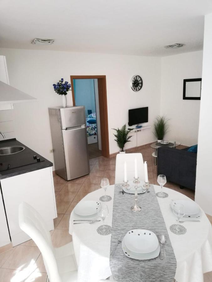 Apartment Toni With Private Parking Zadar Buitenkant foto