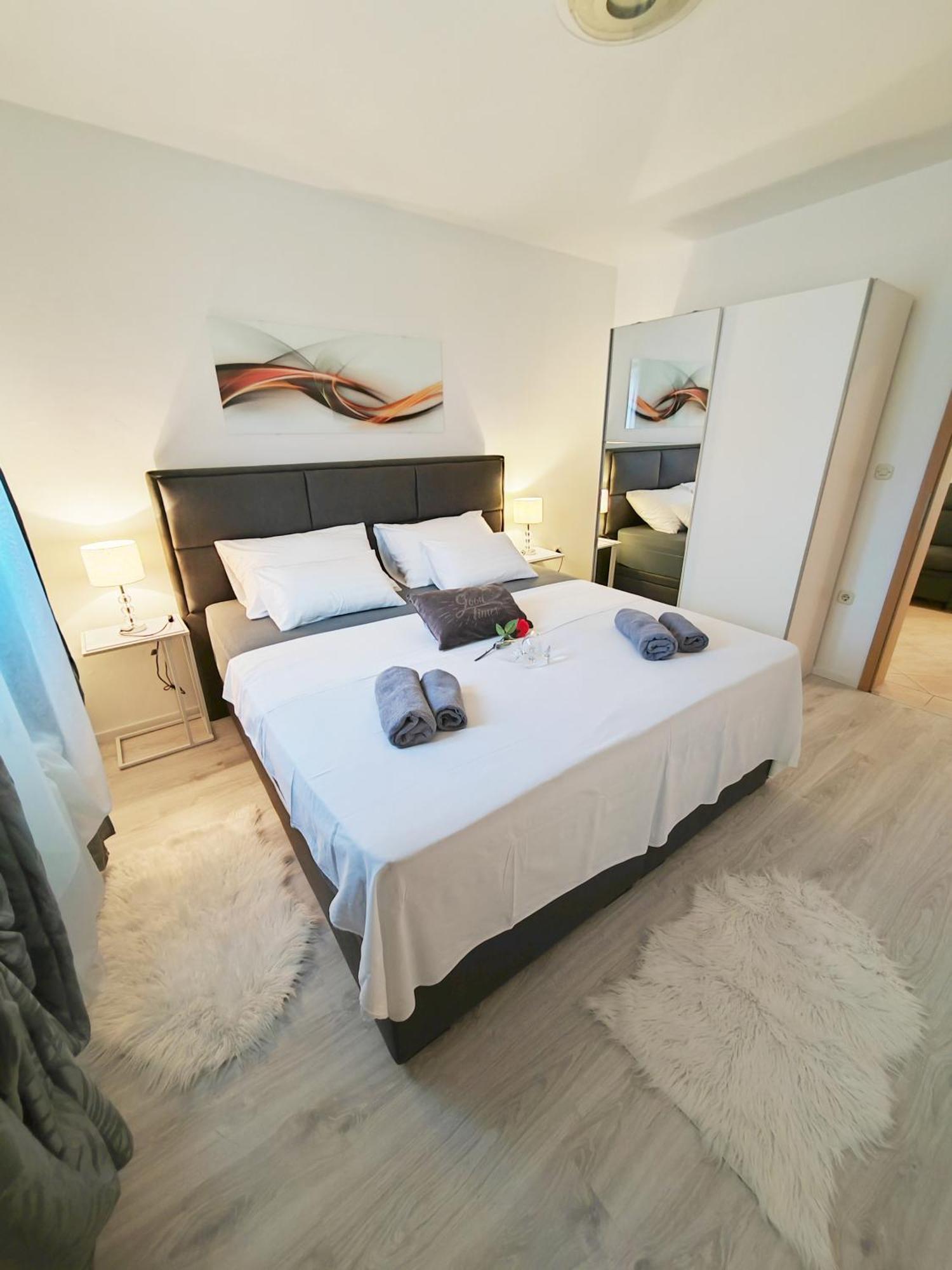 Apartment Toni With Private Parking Zadar Buitenkant foto